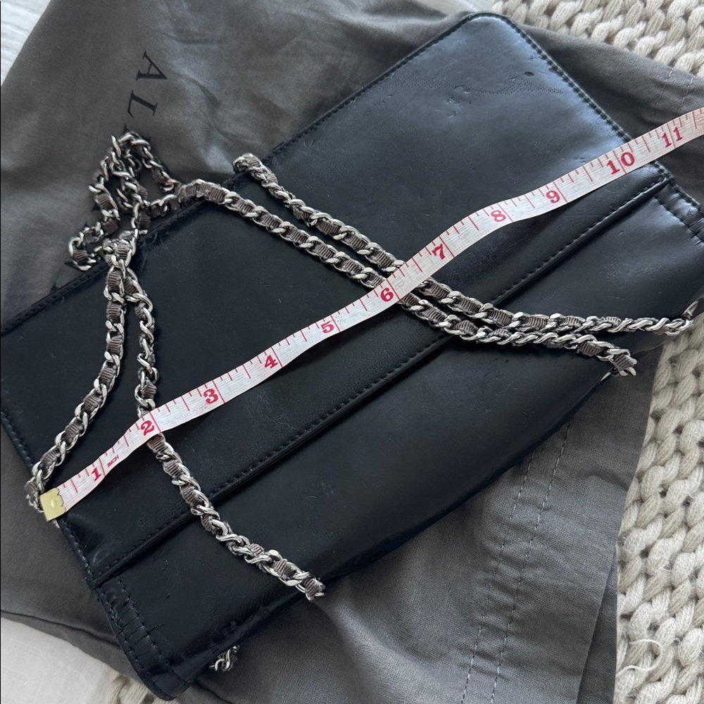 CHANEL Black Leather Shoulder Bag with Yellow and Orange CC Logo - Picture 9 of 10